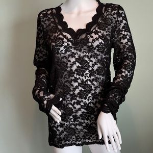 Buckle Red by BKE Lace V-neck Pullover top L